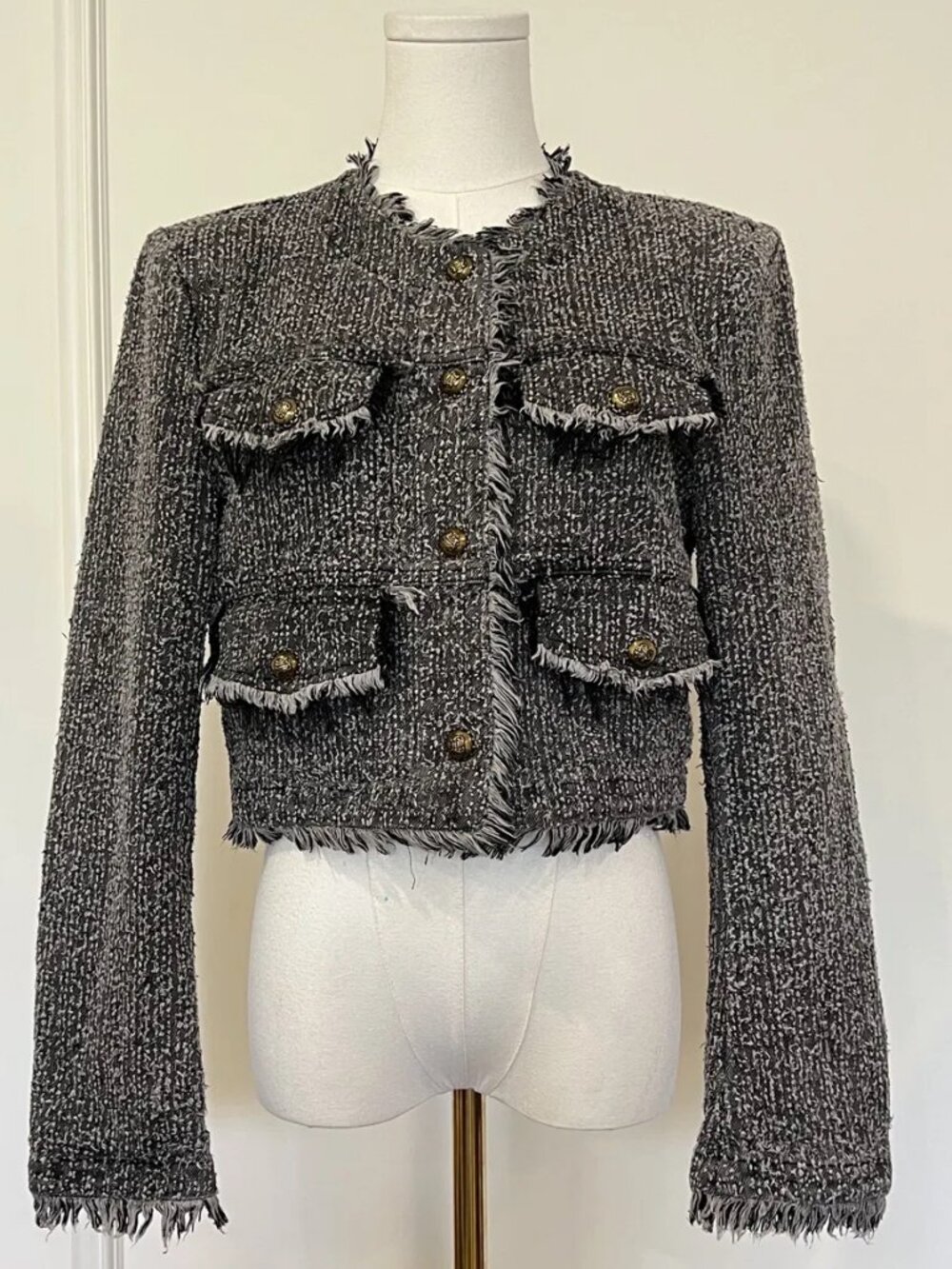 Grey Boucle Tweed Fringe Cropped Jacket Gold Buttons Old Money Blazer Size S